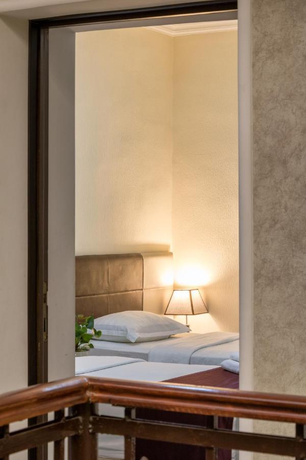 Karavan Street Hotel Tashkent Esterno foto