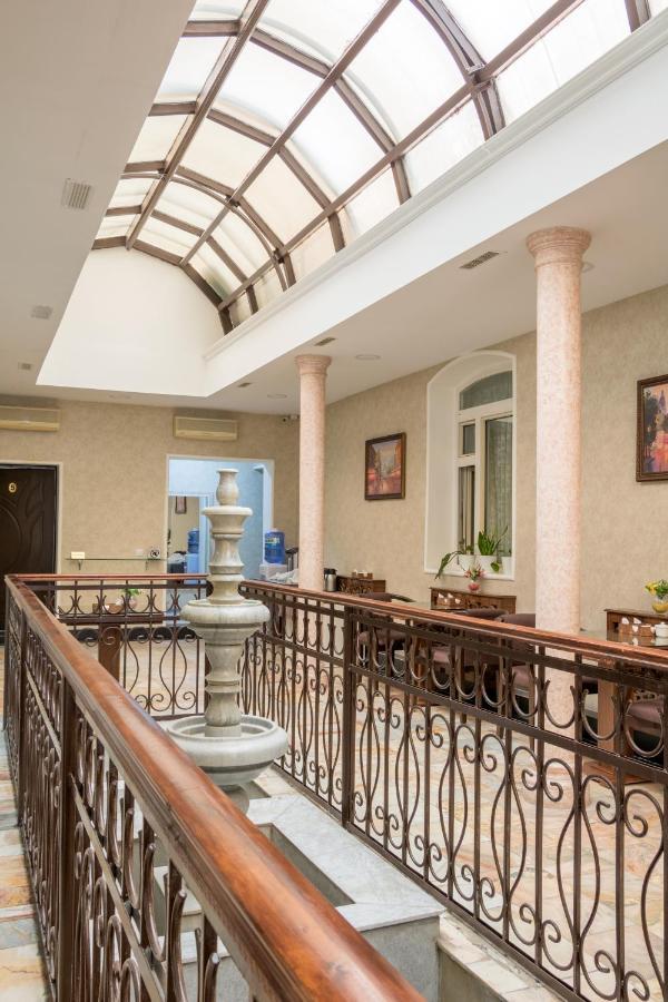 Karavan Street Hotel Tashkent Esterno foto