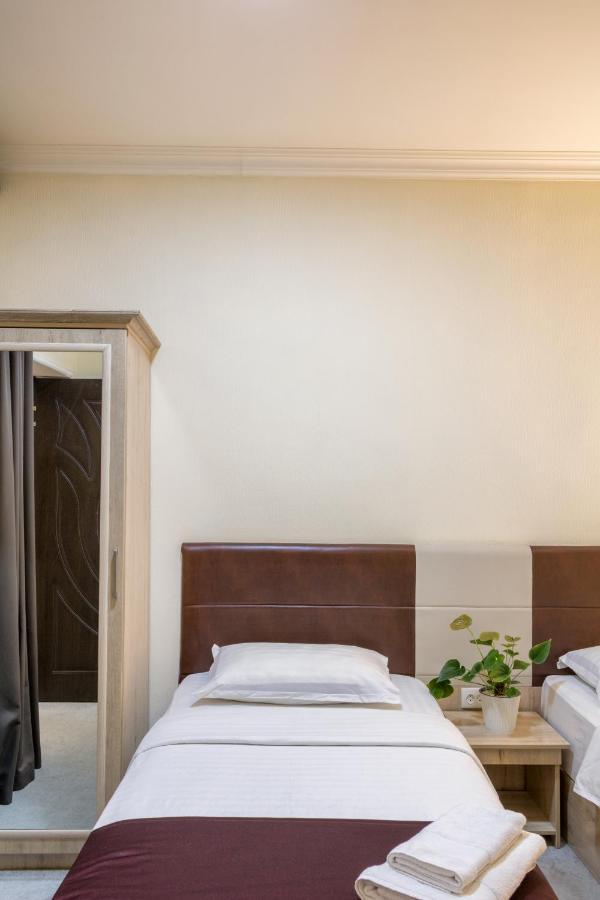 Karavan Street Hotel Tashkent Esterno foto
