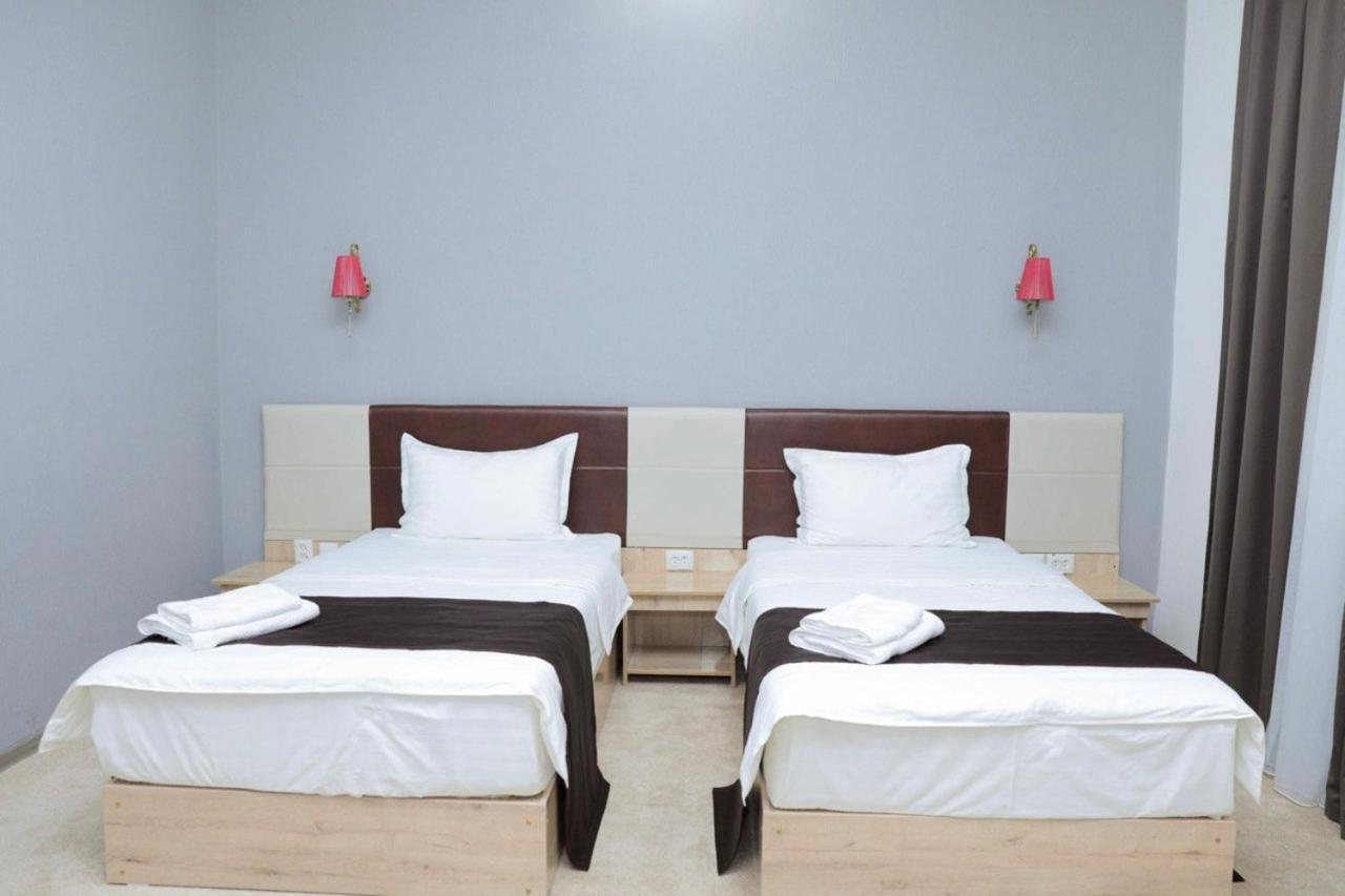 Karavan Street Hotel Tashkent Esterno foto