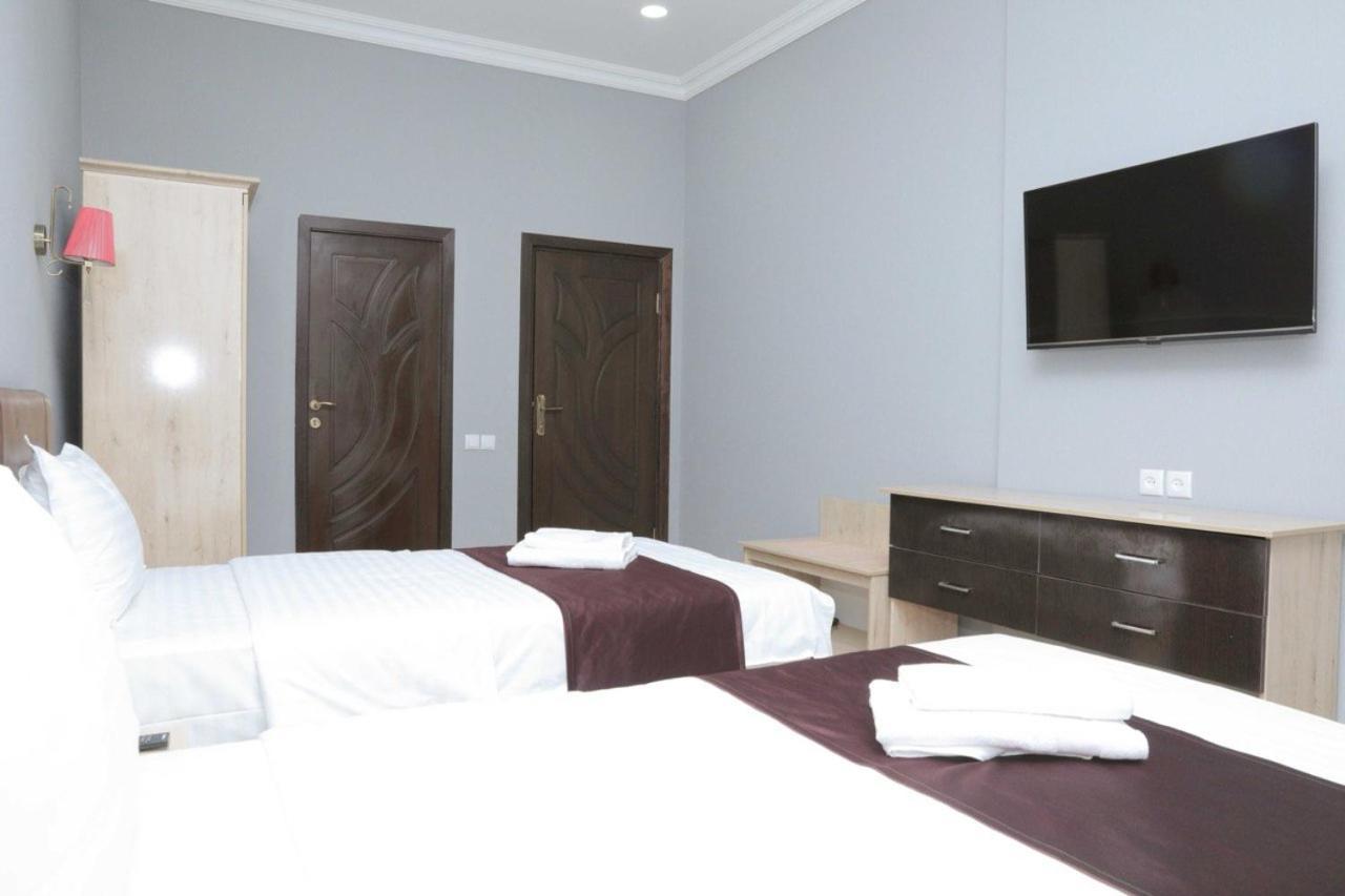 Karavan Street Hotel Tashkent Esterno foto