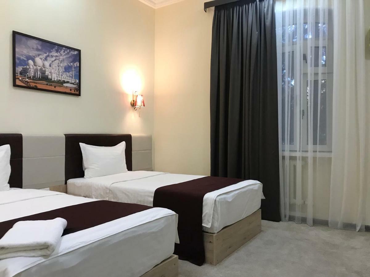 Karavan Street Hotel Tashkent Esterno foto